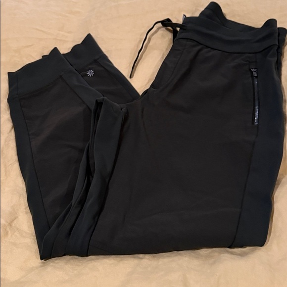 Athleta Headlands Hybrid Trek Mid Rise Jogger Black Women's 8 - Picture 3 of 7